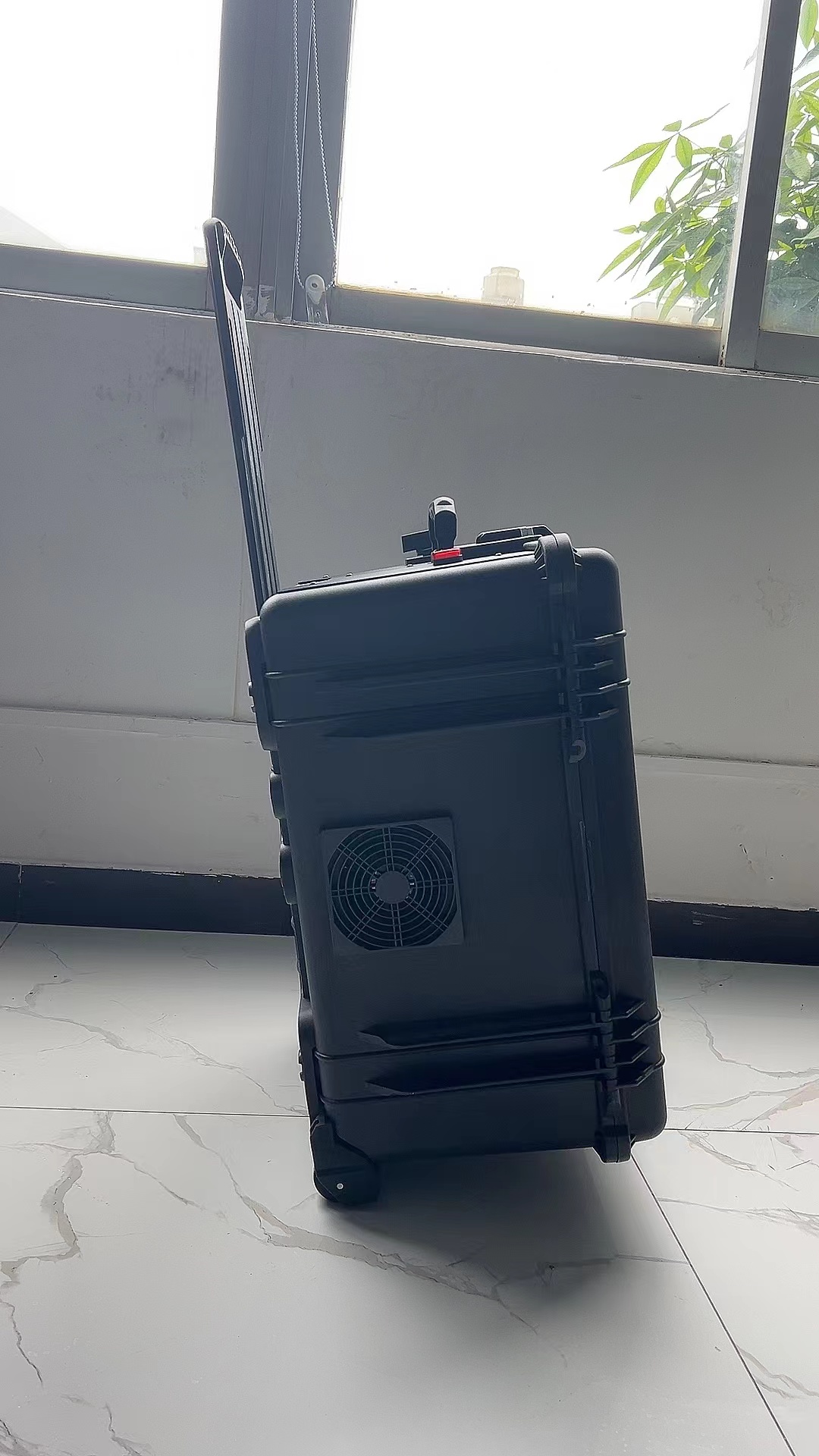 贵州手拉箱型移动通信干扰器